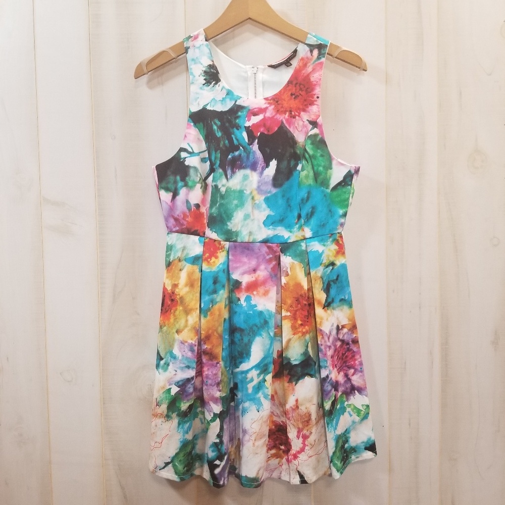 Felicity & Coco Watercolor Floral Fit Flare Dress - Picture 3 of 6